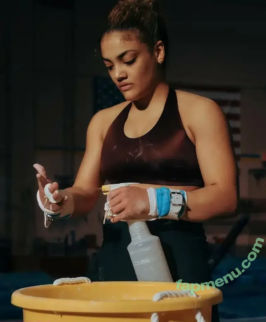 Laurie Hernandez nude photo #0027 (American gymnast / lauriehernandez)