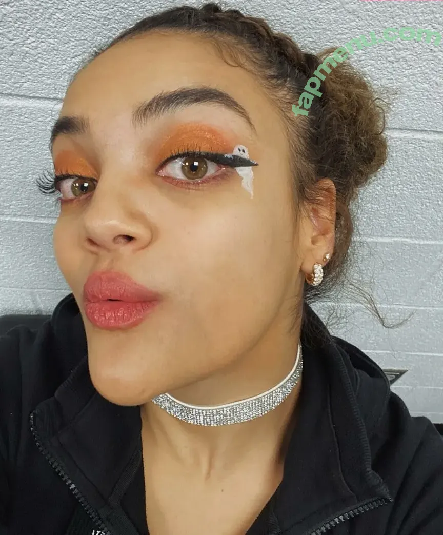 Laurie Hernandez nude photo #0064 (American gymnast / lauriehernandez)
