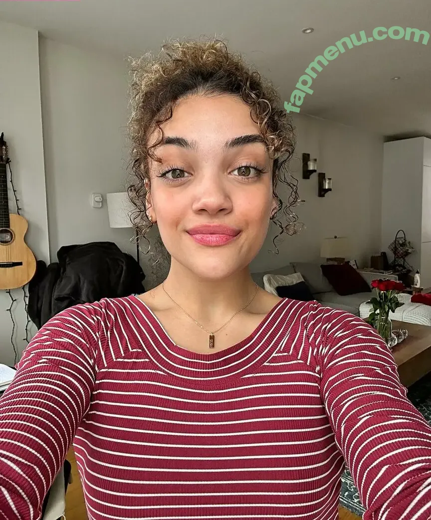 Laurie Hernandez nude photo #0071 (American gymnast / lauriehernandez)
