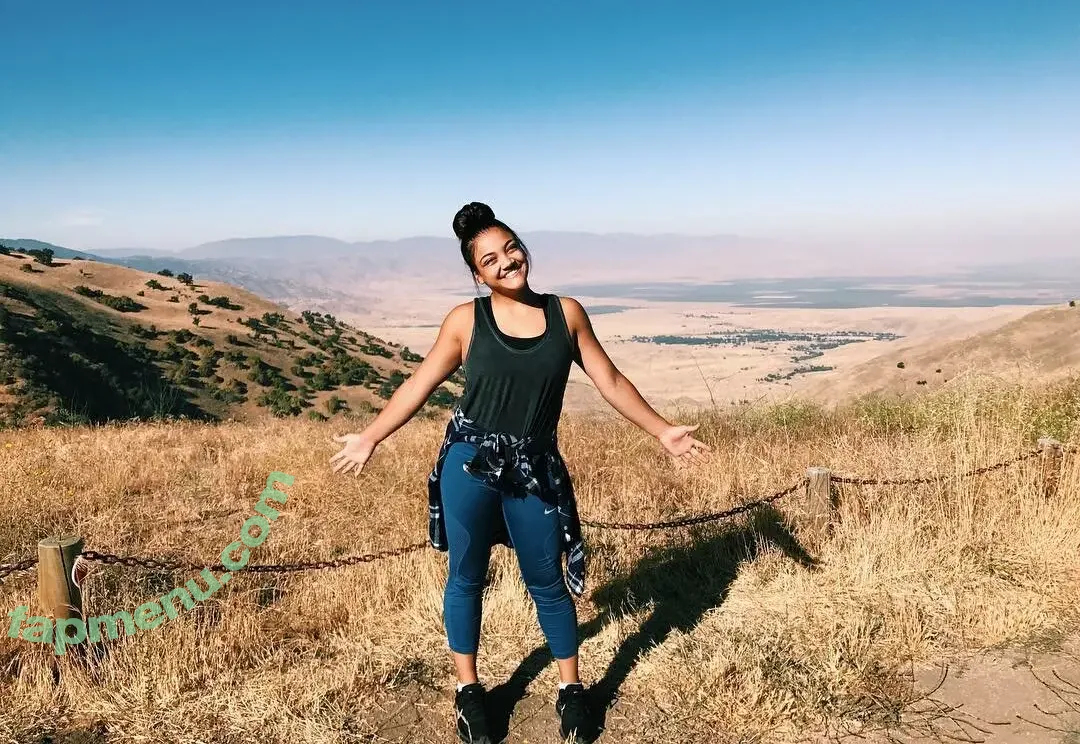 Laurie Hernandez nude photo #0072 (American gymnast / lauriehernandez)
