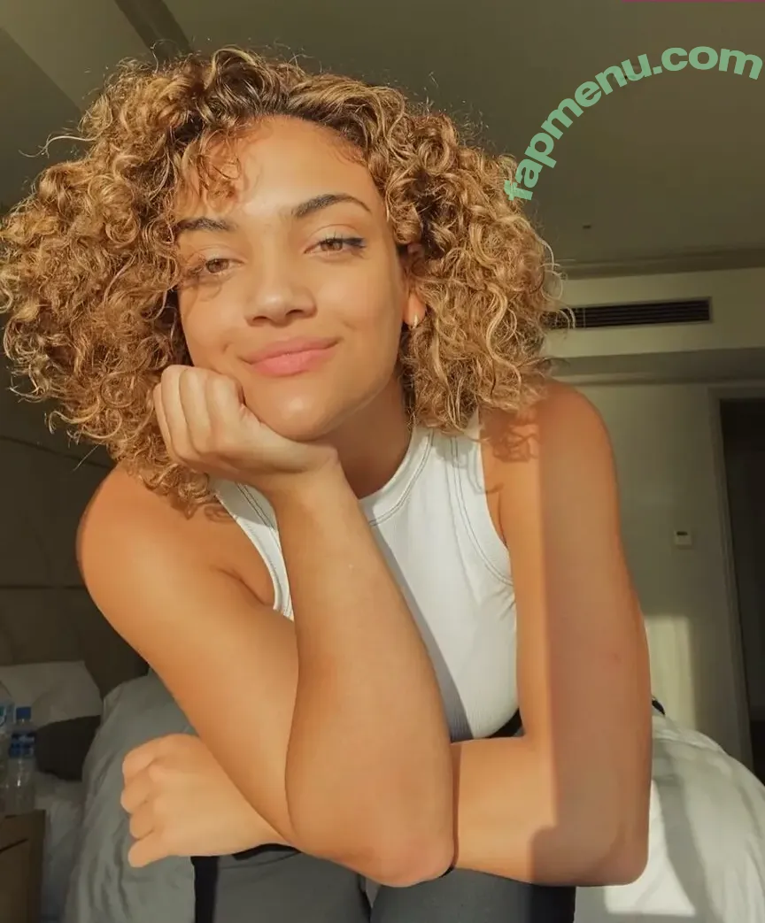 Laurie Hernandez nude photo #0113 (American gymnast / lauriehernandez)