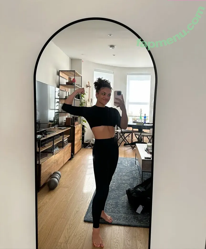 Laurie Hernandez nude photo #0122 (American gymnast / lauriehernandez)