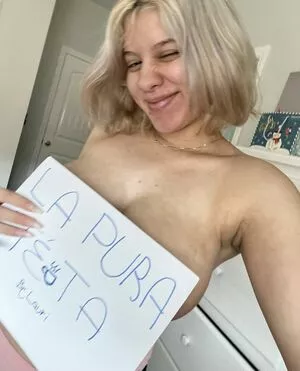 Laurimfgarciaa / L.auriiiiii / Mflau nude photo #0008