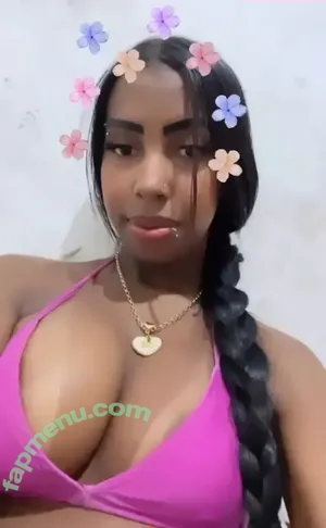 Laurinha Santos / laurinha_fsantos nude photo #0001