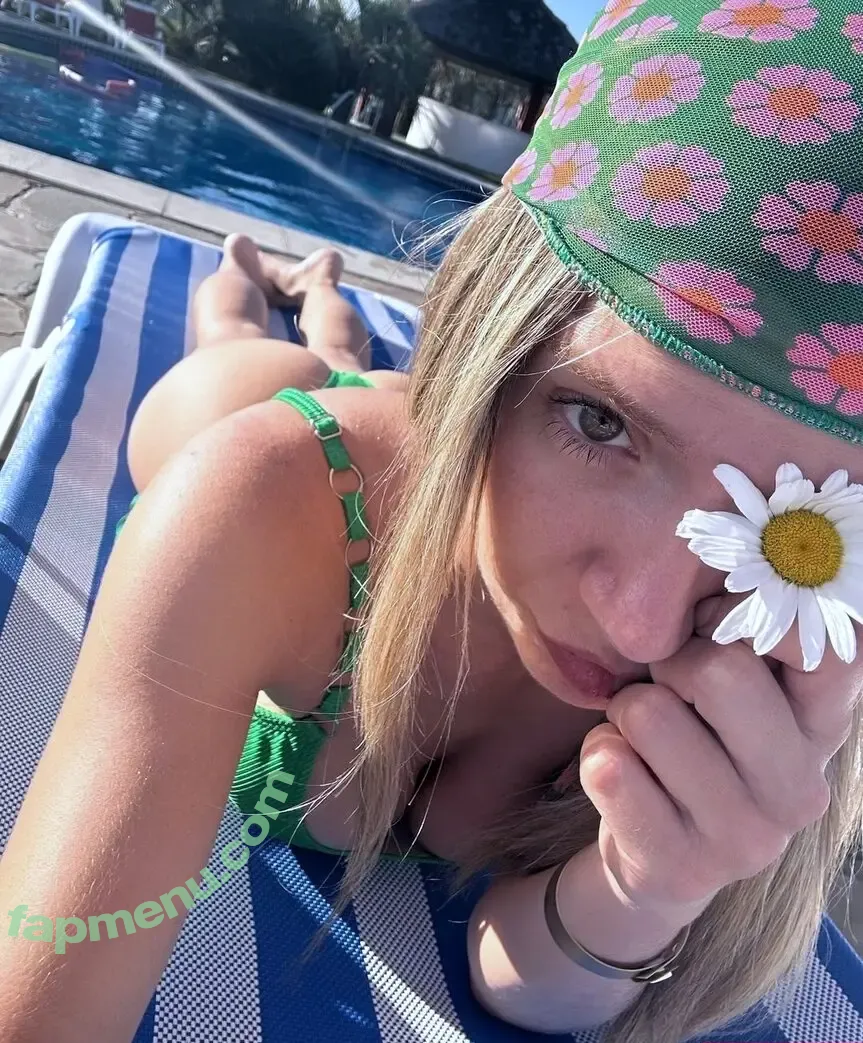 Laurita Fernandez nude photo #0020 (holasoylaurita / laura.fdez1)