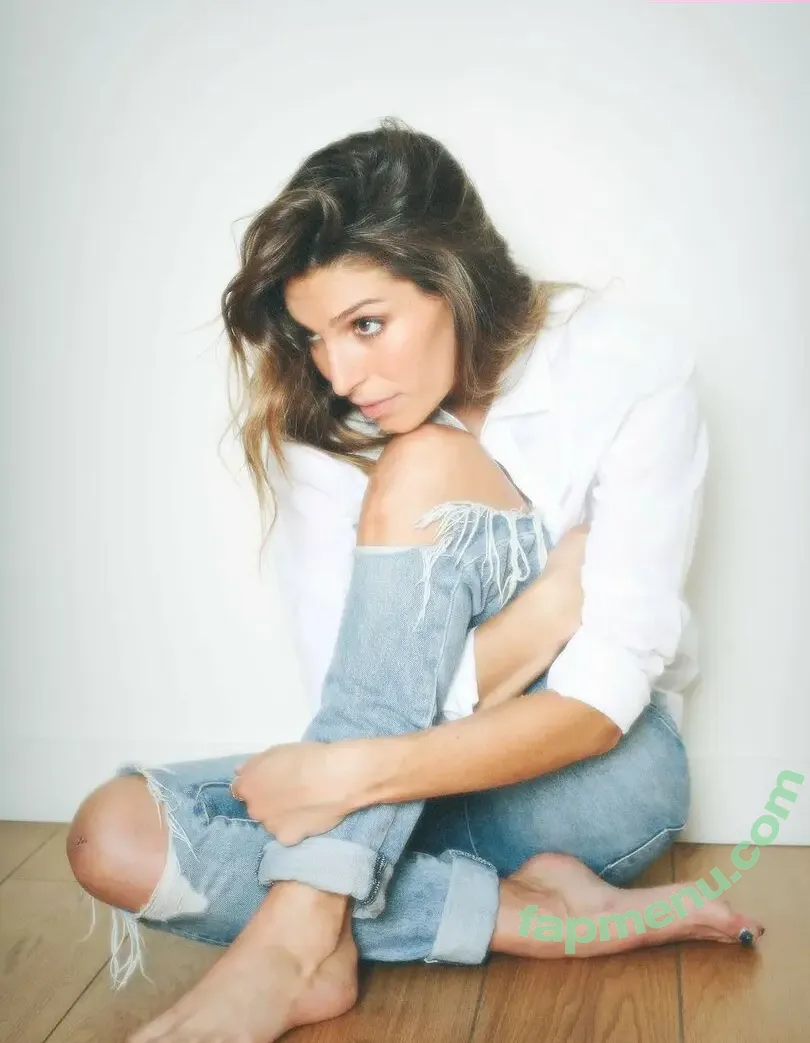 Laury Thilleman nude photo #0152 (laurythilleman)