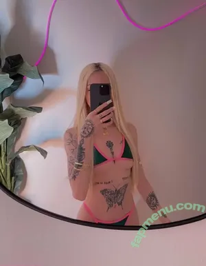 laveenalove / laveena.lovee nude photo #0070