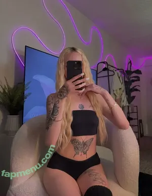 laveenalove / laveena.lovee nude photo #0076