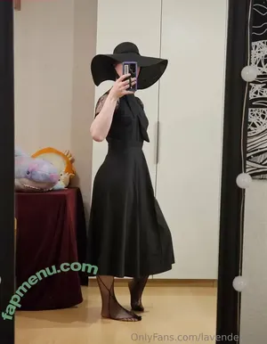 Lavendersmol nude photo #0140