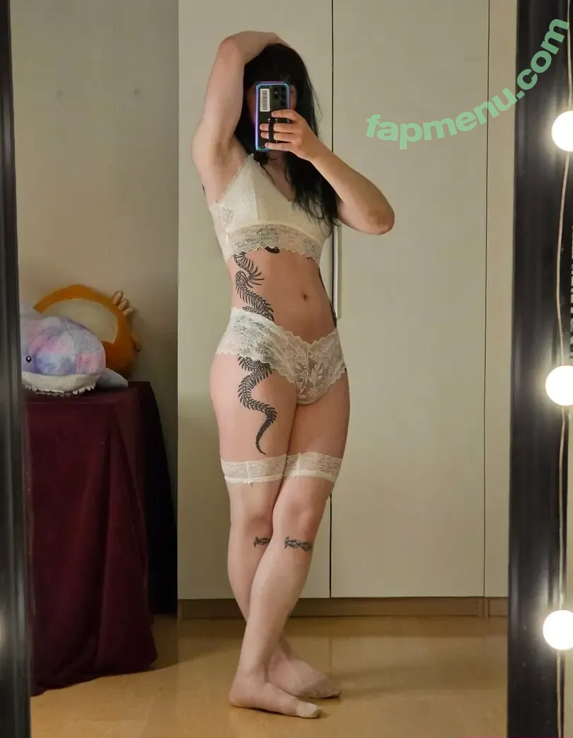 Lavendersmol nude photo #0125 (Lavendersmol)