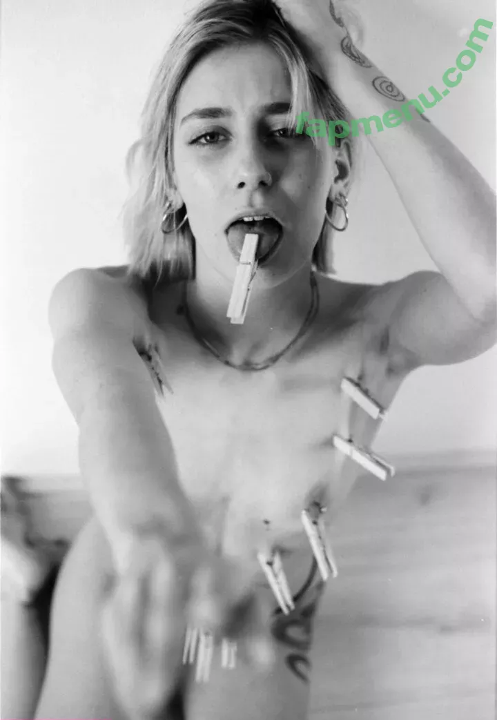 lavishulula nude photo #0030 (UlulaXx / lavinaluo)