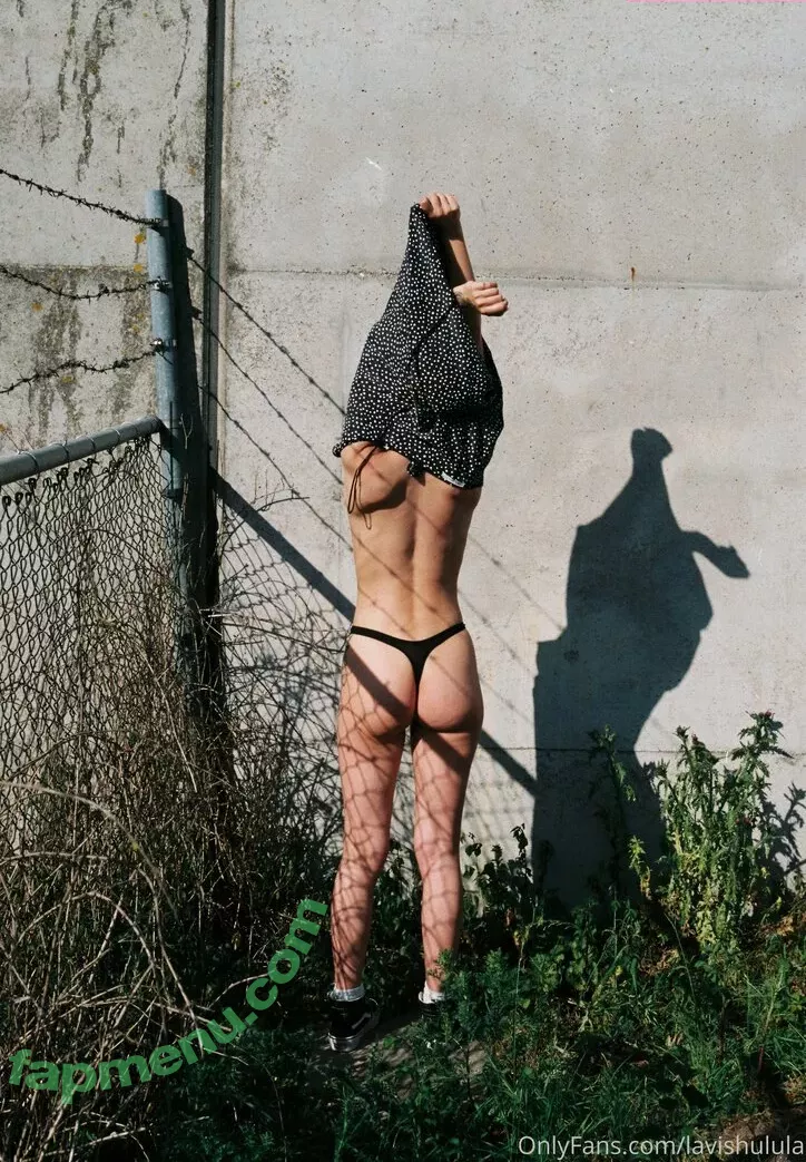 lavishulula nude photo #0210 (UlulaXx / lavinaluo)