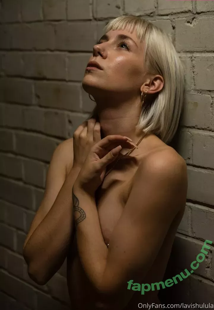 lavishulula nude photo #0382 (UlulaXx / lavinaluo)