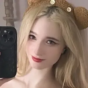 Lavndrmm / Donia / Lavndrm nude photo #0003