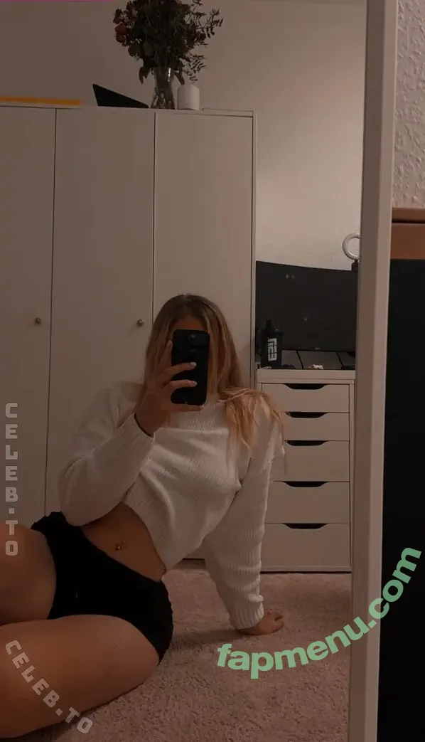 Lavrasophie nude photo #0072 (getfitbylaura)