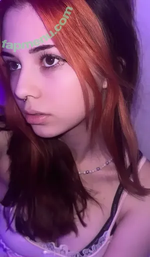 Lawwender / Schwanzverlangerung / lorender3 / veronica nude photo #0034