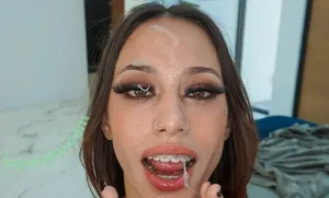 Laya Rae / laya_rae_20 / officiallayarae / secualdeviant nude photo #0078