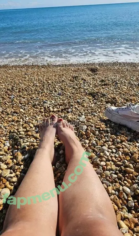 Layla nude photo #0018 (German teacher / laylaleannetaylor / spicerackvip)