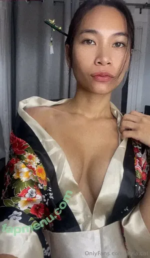 layla.cat / laylathaplaya nude photo #0004