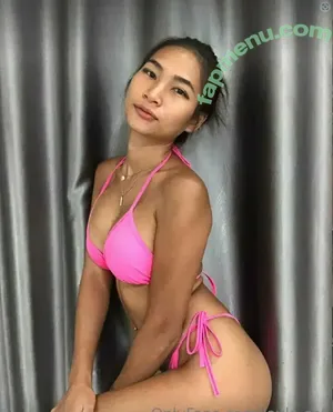layla.cat / laylathaplaya nude photo #0010