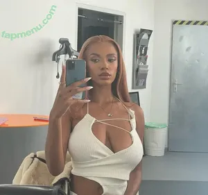 Layla (Laila Darboe) / laylaboe nude photo #0008