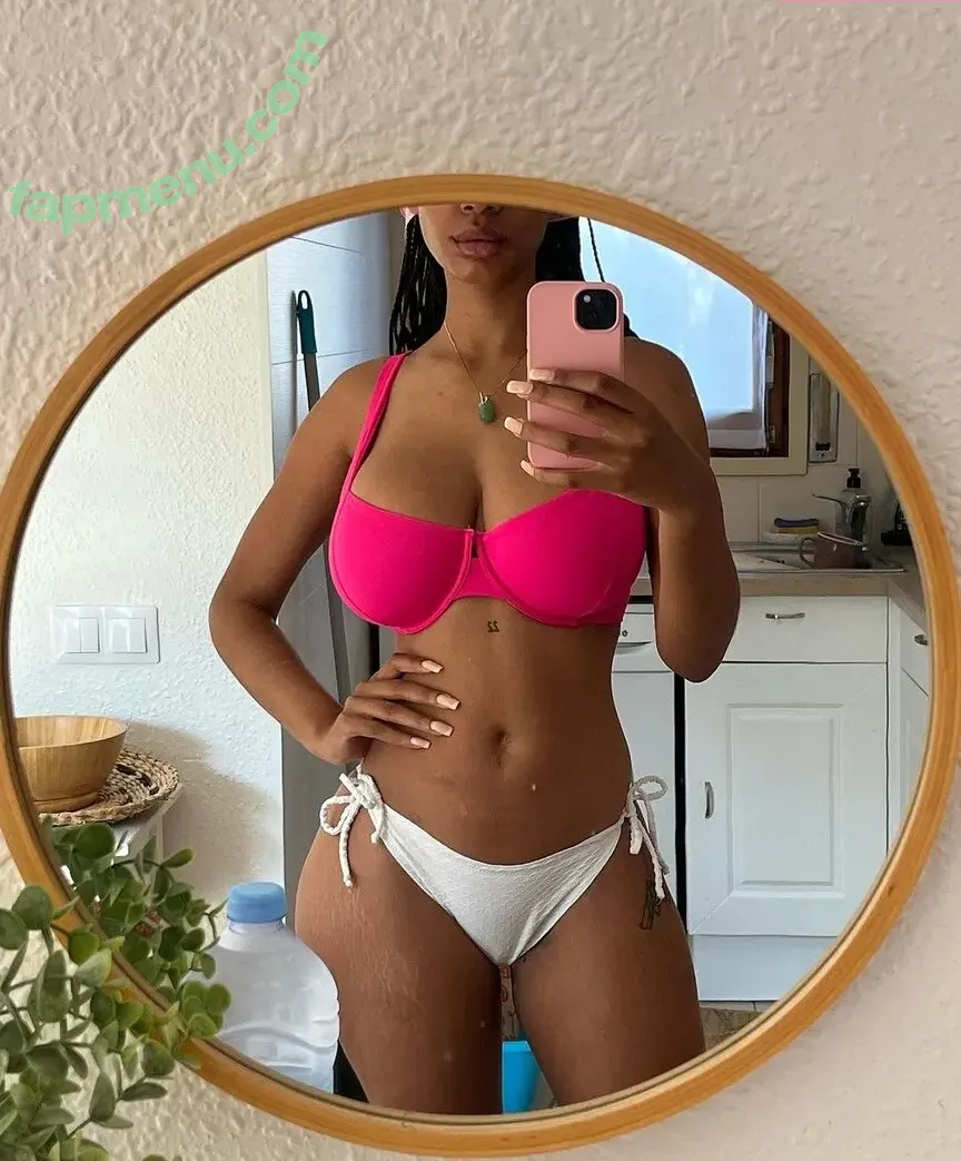 Layla (Laila Darboe) nude photo #0031 (laylaboe)