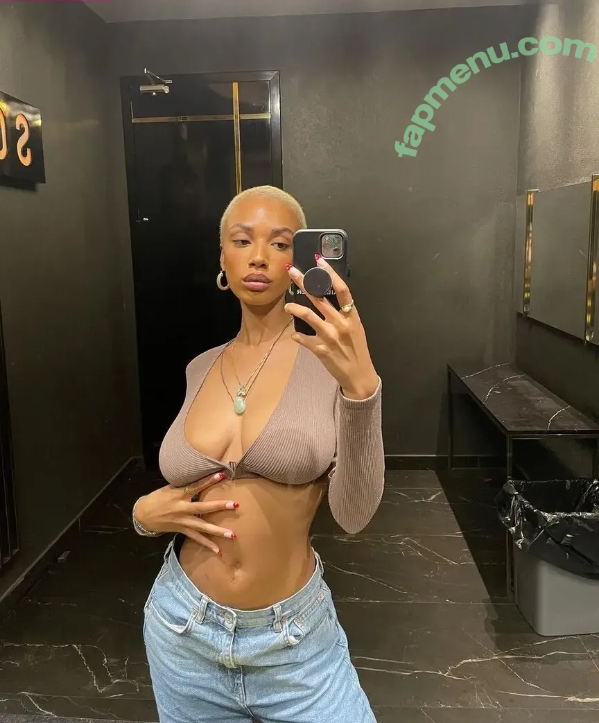 Layla (Laila Darboe) nude photo #0034 (laylaboe)