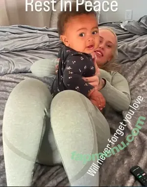 Layla Love / sexylayla9 / thelaylalove nude photo #0047