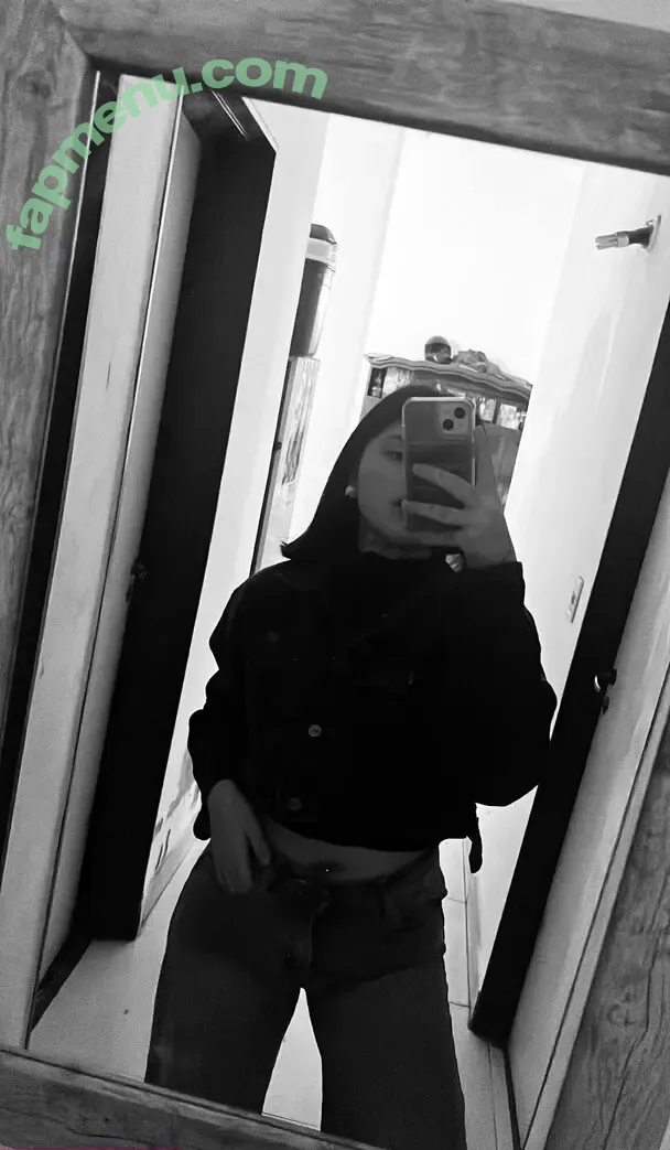 laylaapple nude photo #0034 (laylaapappas)