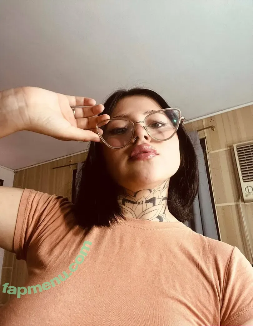 laylaapple nude photo #0047 (laylaapappas)