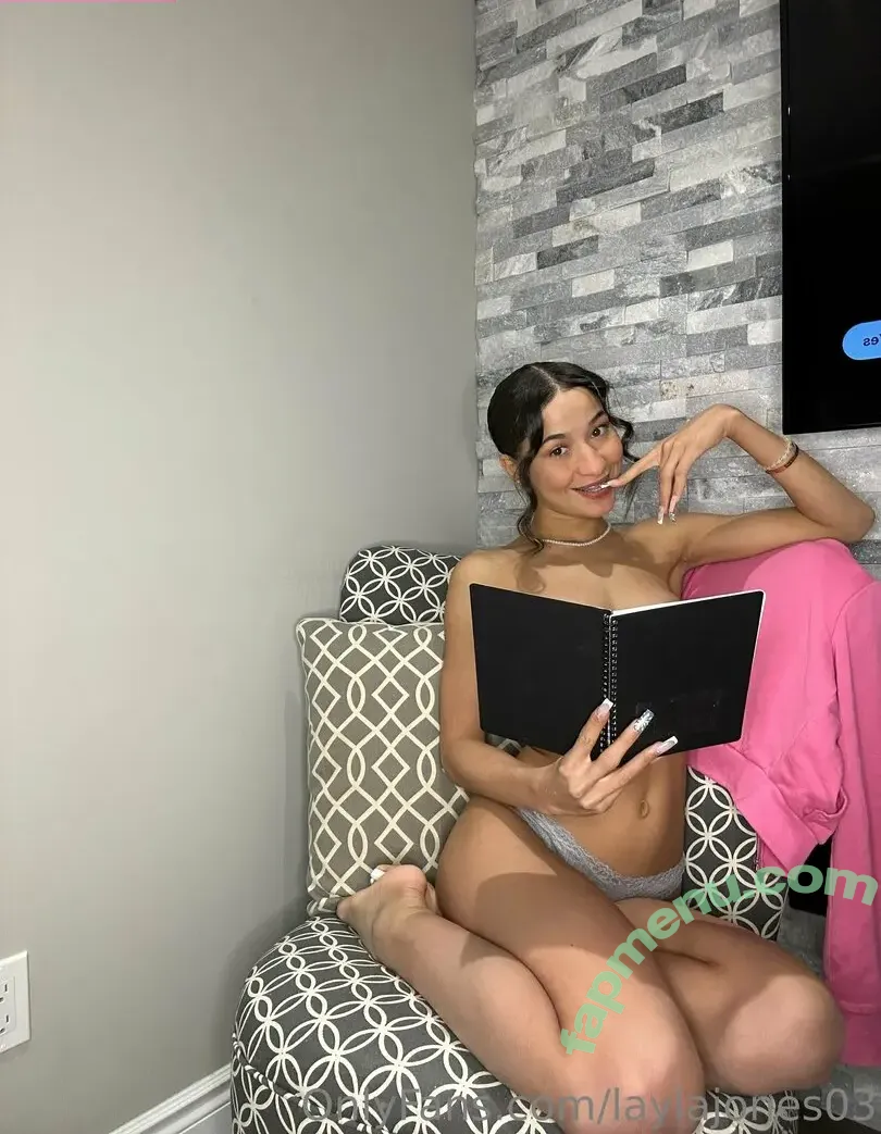 laylajones03 nude photo #0005 (lesdogggg)