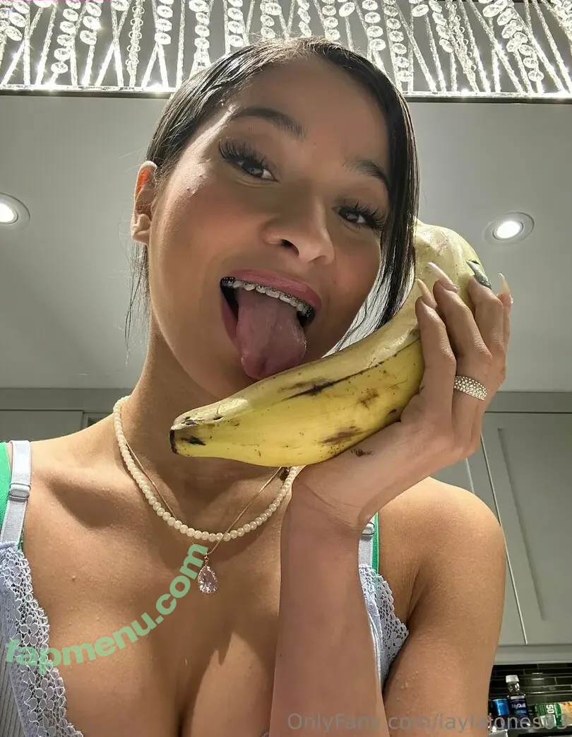 laylajones03 nude photo #0021 (lesdogggg)