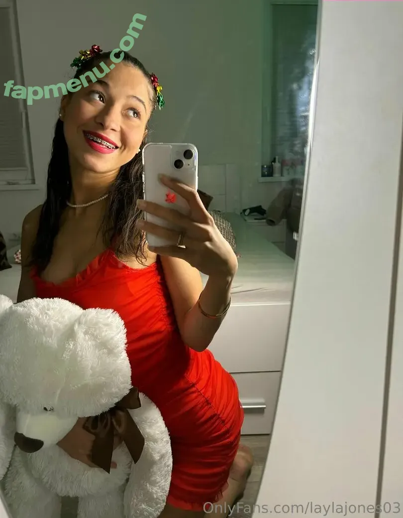 laylajones03 nude photo #0023 (lesdogggg)