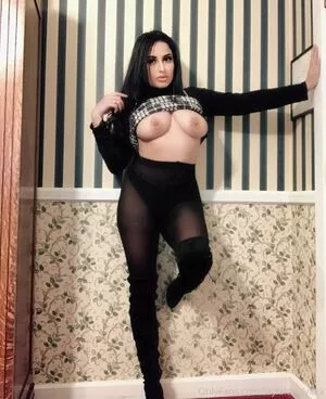 laylalovelyxxx / layla_lovely57 nude photo #0472