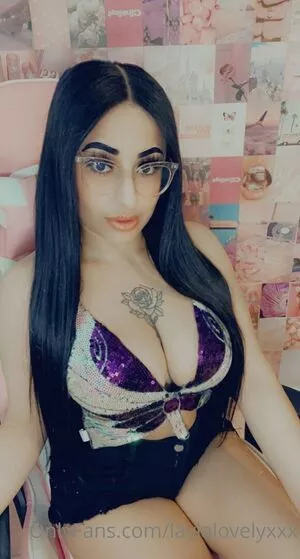 laylalovelyxxx / layla_lovely57 nude photo #1302