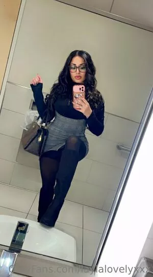 laylalovelyxxx / layla_lovely57 nude photo #1486