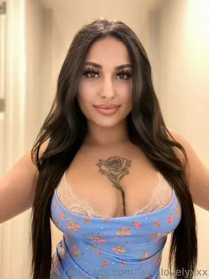 laylalovelyxxx / layla_lovely57 nude photo #1489