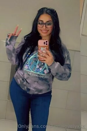 laylalovelyxxx / layla_lovely57 nude photo #1501