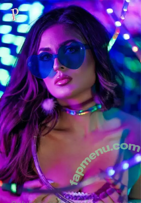 laylaniluxxo nude photo #0011 (laylaniluxxo)