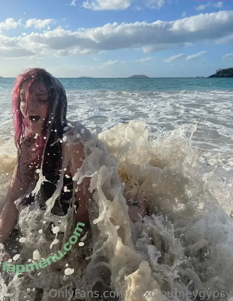 laylaniluxxo nude photo #0023 (laylaniluxxo)