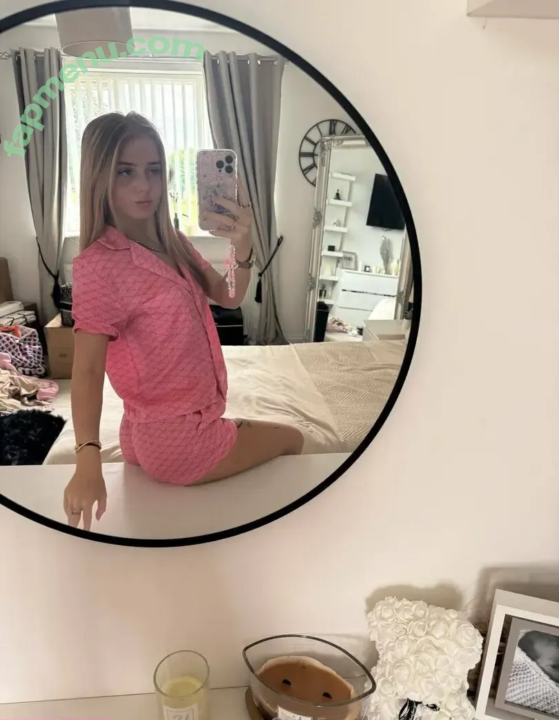 laylasoyoung nude photo #0005 (laylasoyoung)