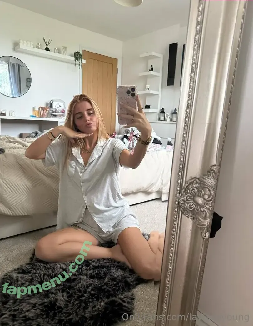 laylasoyoung nude photo #0016 (laylasoyoung)