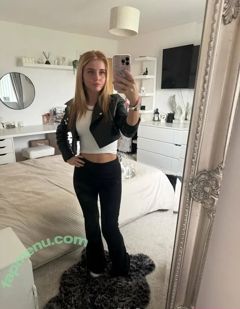 laylasoyoung nude photo #0030 (laylasoyoung)