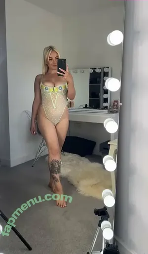  nude photo #0001