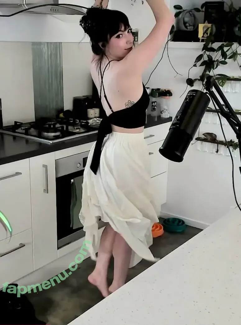 Layna Lazar nude photo #0099 (LaynaLazar)