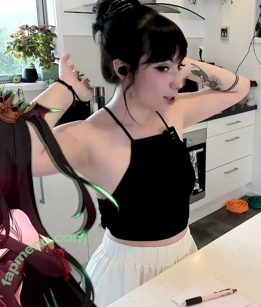 Layna Lazar nude photo #0102 (LaynaLazar)