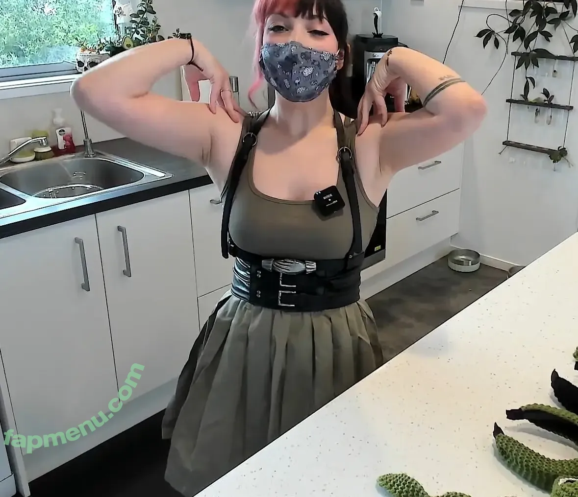 Layna Lazar nude photo #0178 (LaynaLazar)