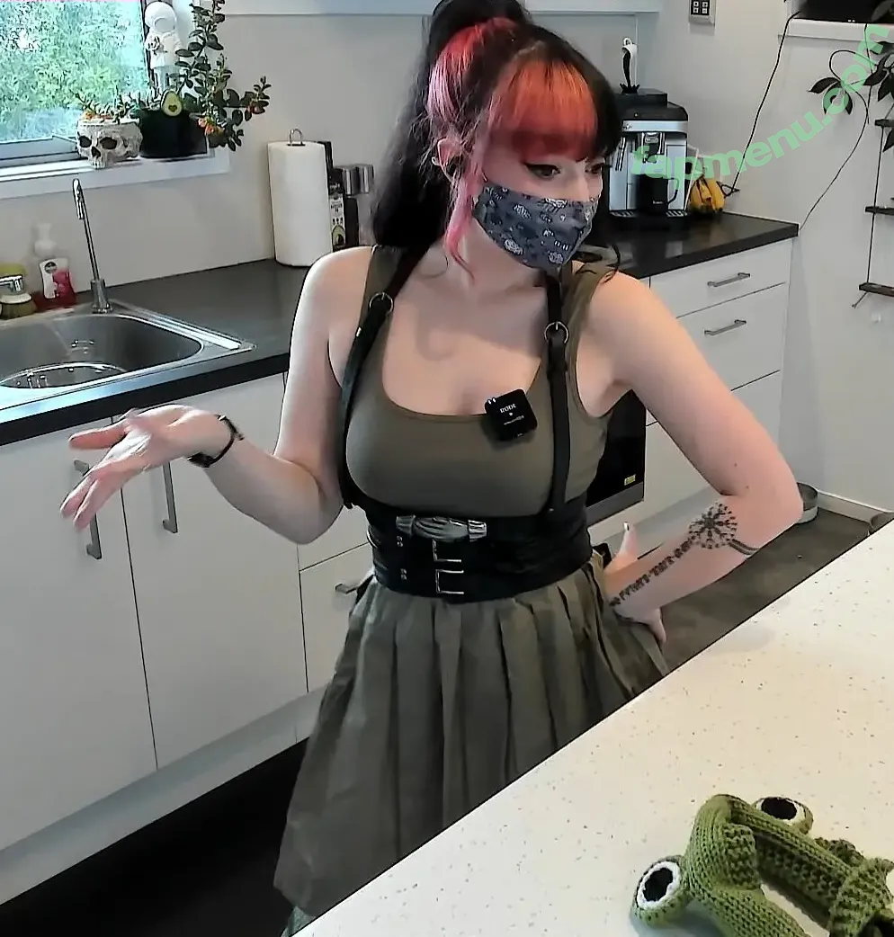 Layna Lazar nude photo #0187 (LaynaLazar)