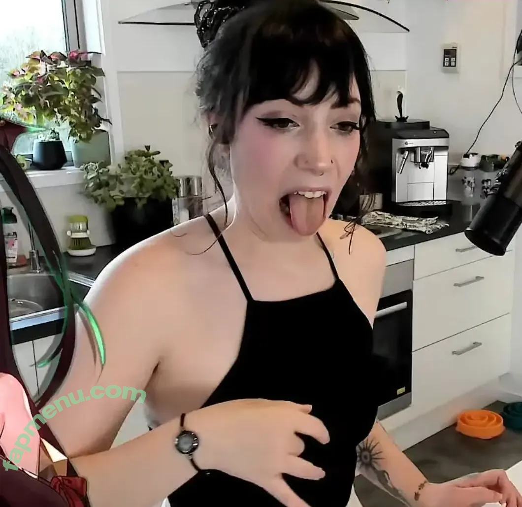 Layna Lazar nude photo #0192 (LaynaLazar)