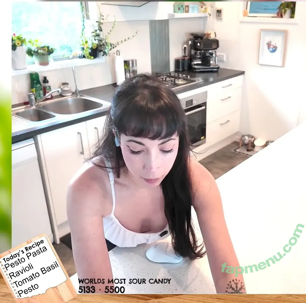 Layna Lazar nude photo #0351 (LaynaLazar)